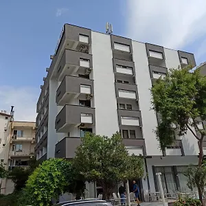 Dias Otel